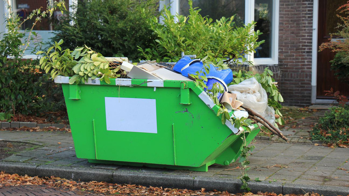 Skip hire in Lancashire for domestic waste purposes